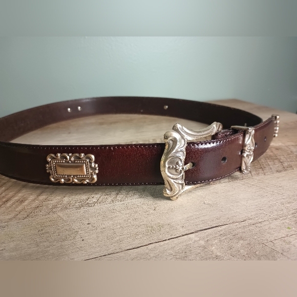 Fossil Accessories - Vtg Fossil Leather Concho Belt Womens XL Silver Buckle Southwestern Boho 90s